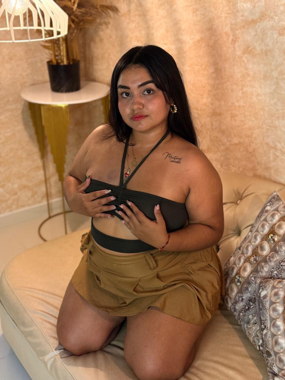 Artiest MiaCurvyy Foto 7