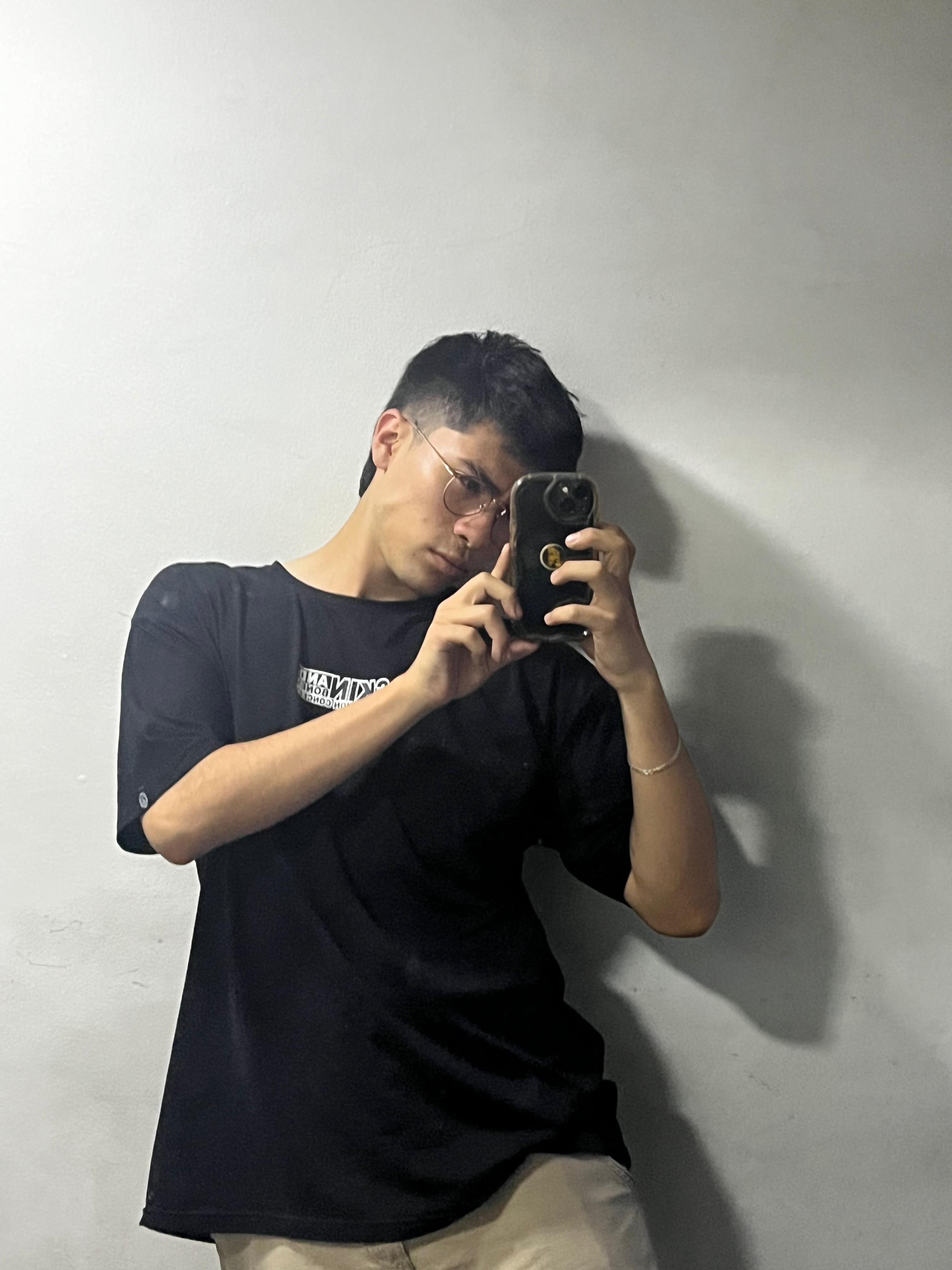 Artist Bastien_Volkov Foto 9