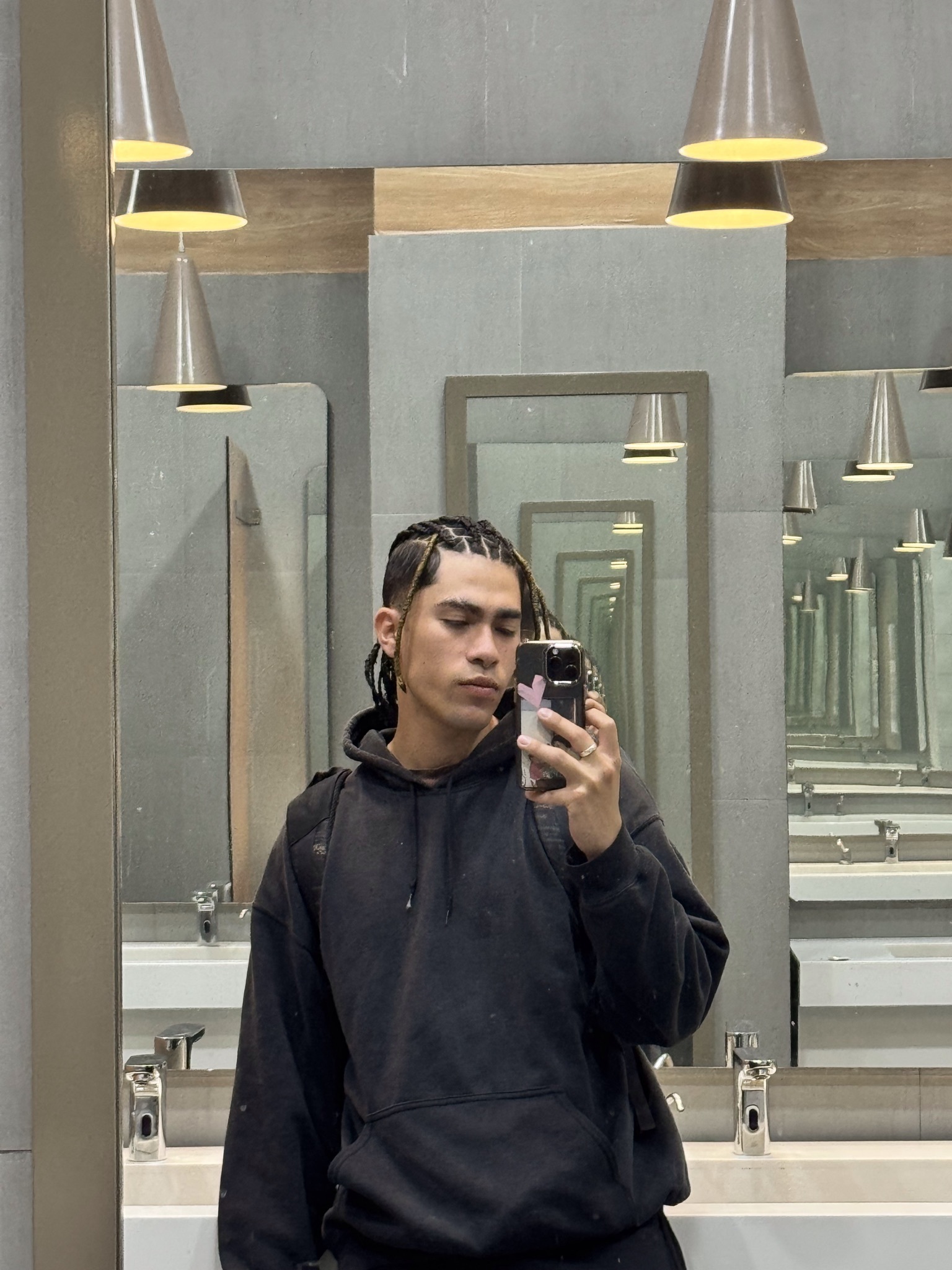 Artist Bastien_Volkov Foto 5