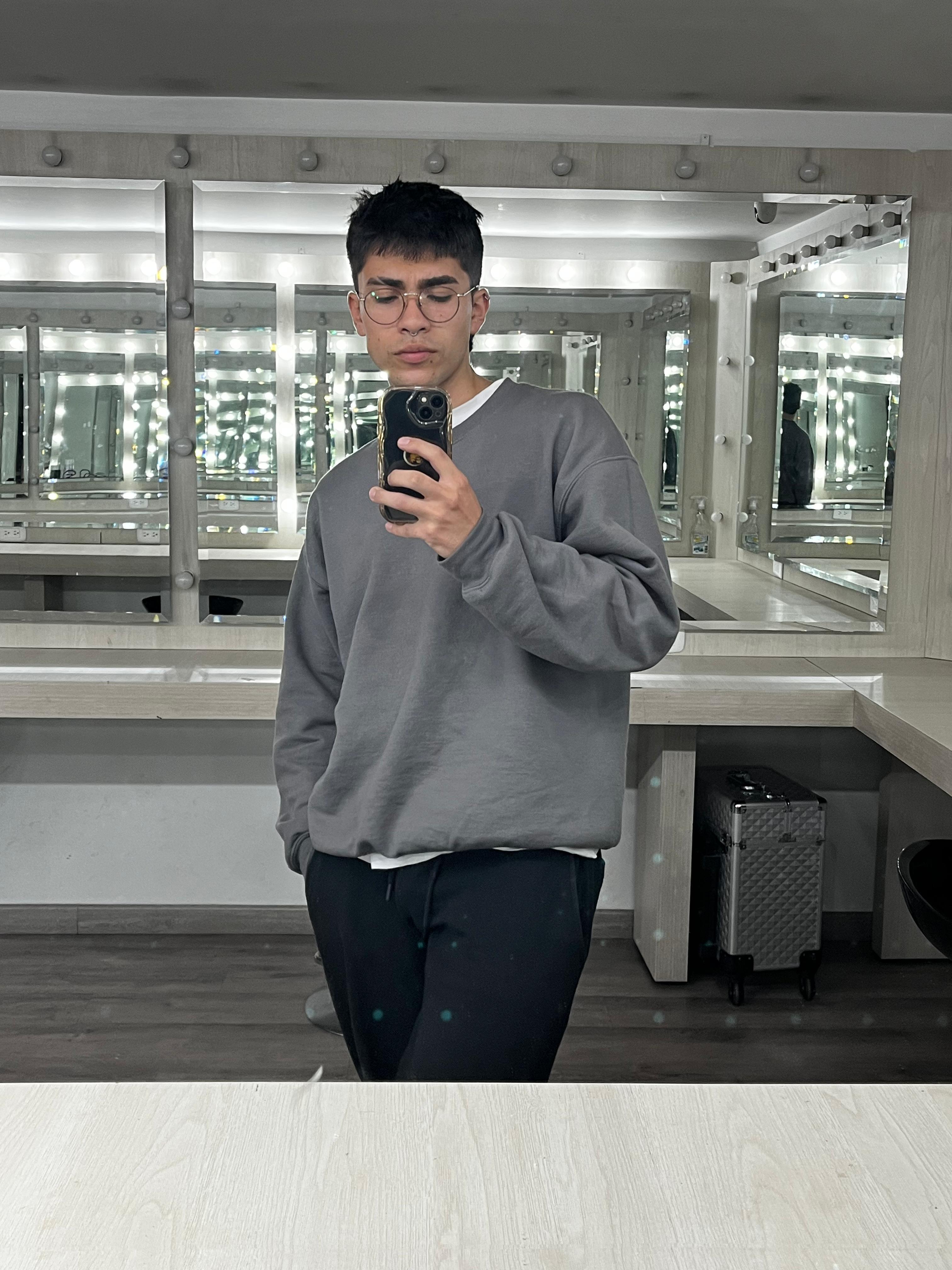 Artist Bastien_Volkov Foto 12