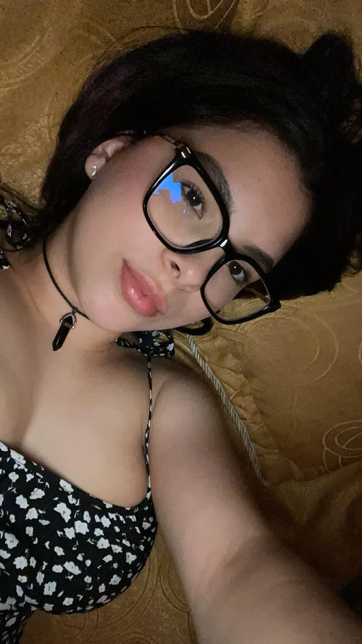 Intérprete Nemesis_Velvet Foto 1