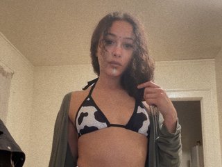 Imagen de perfil de modelo de cámara web de AphroditessKiss96