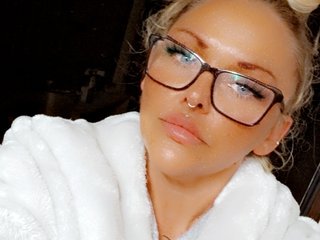 Profilbilde av Madame_Bonnie webkamera modell