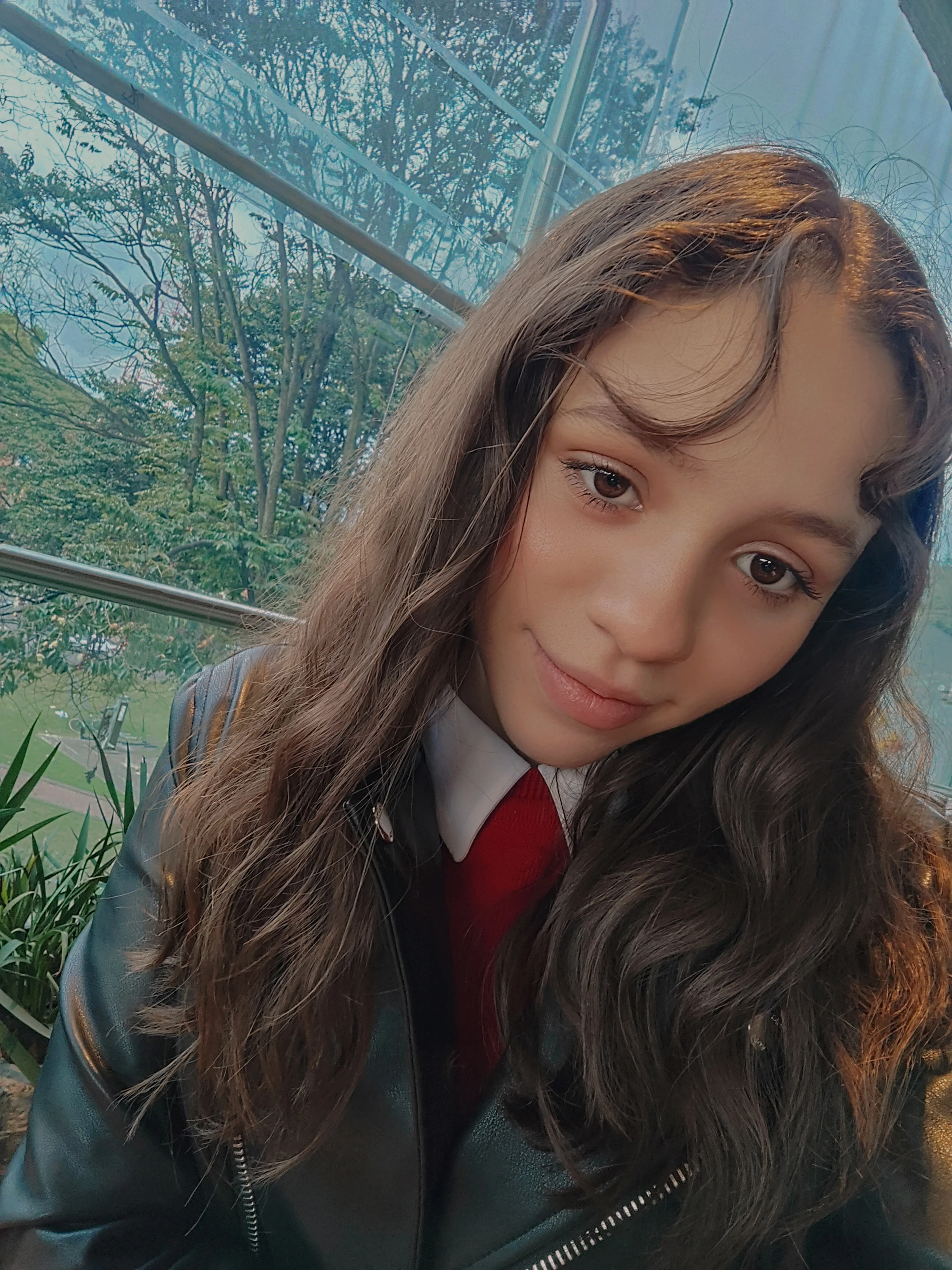 Interprète Ariana_More Photo 4