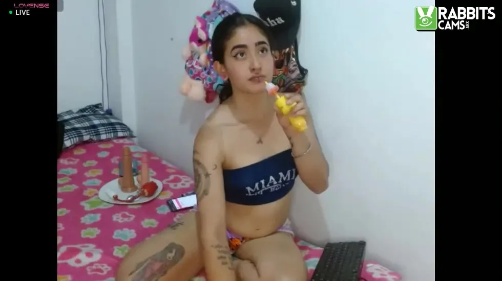 Artiest CatalinaSummer Video 1