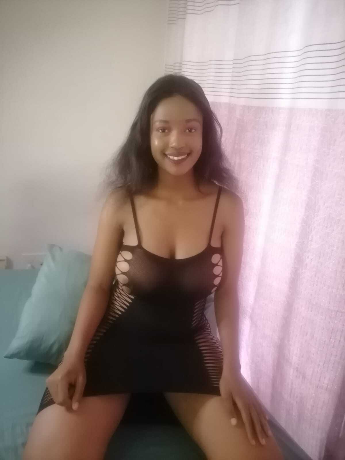 Utøver HotSexyCindy Bilde 2