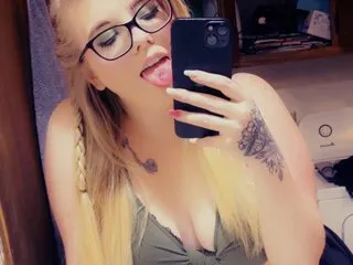 Blondebaddie030 profilbild på webbkameramodell