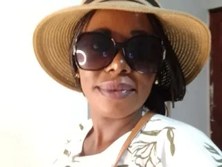 Bustymandy49 cam model profile picture