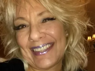 Image de profil du modèle de webcam sexmittennjoytoy