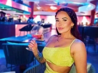 WILD_ENHANCED_MILF_UK live cam