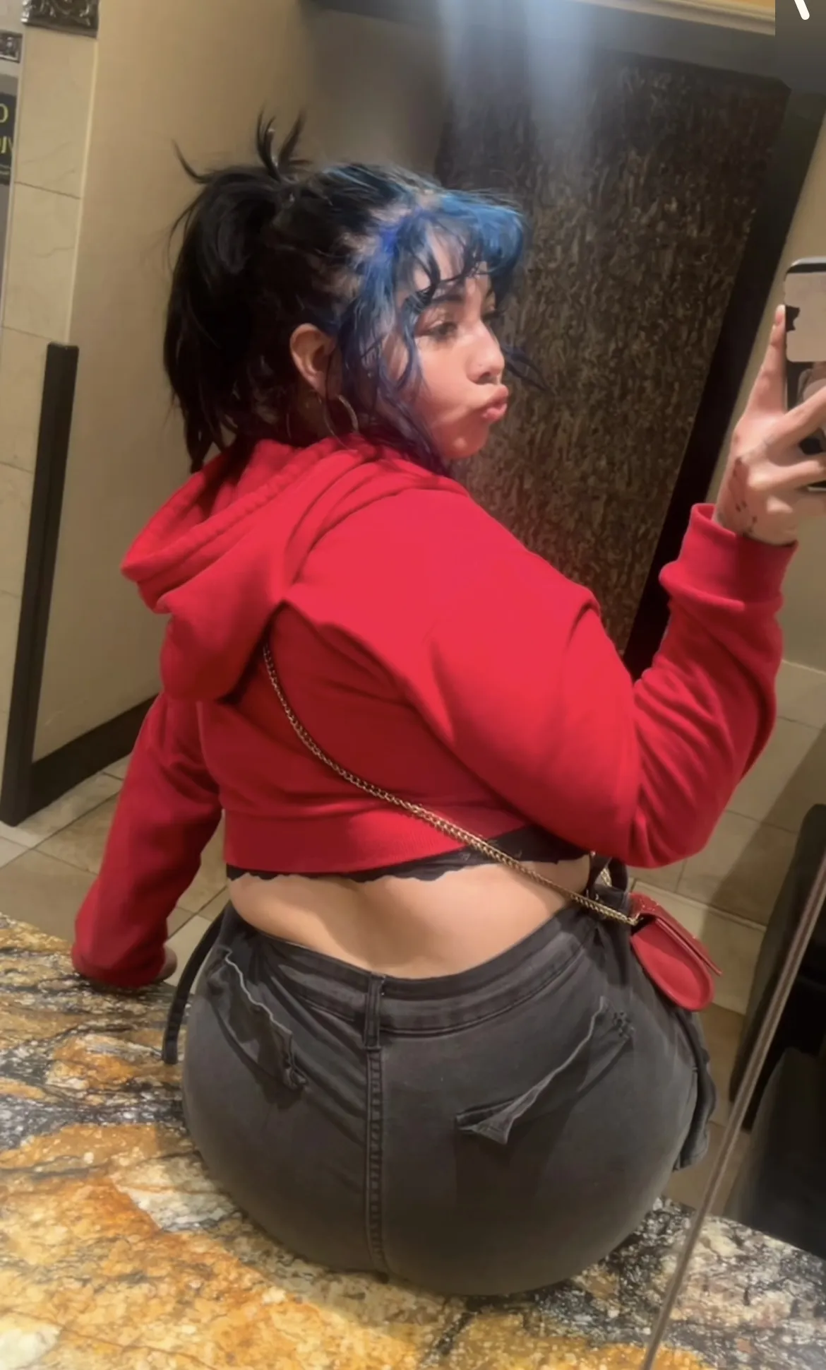 Interprete ToriPierce Foto 2