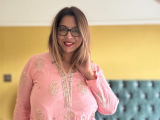 Zarah_Housewife immagine del profilo del modello di cam