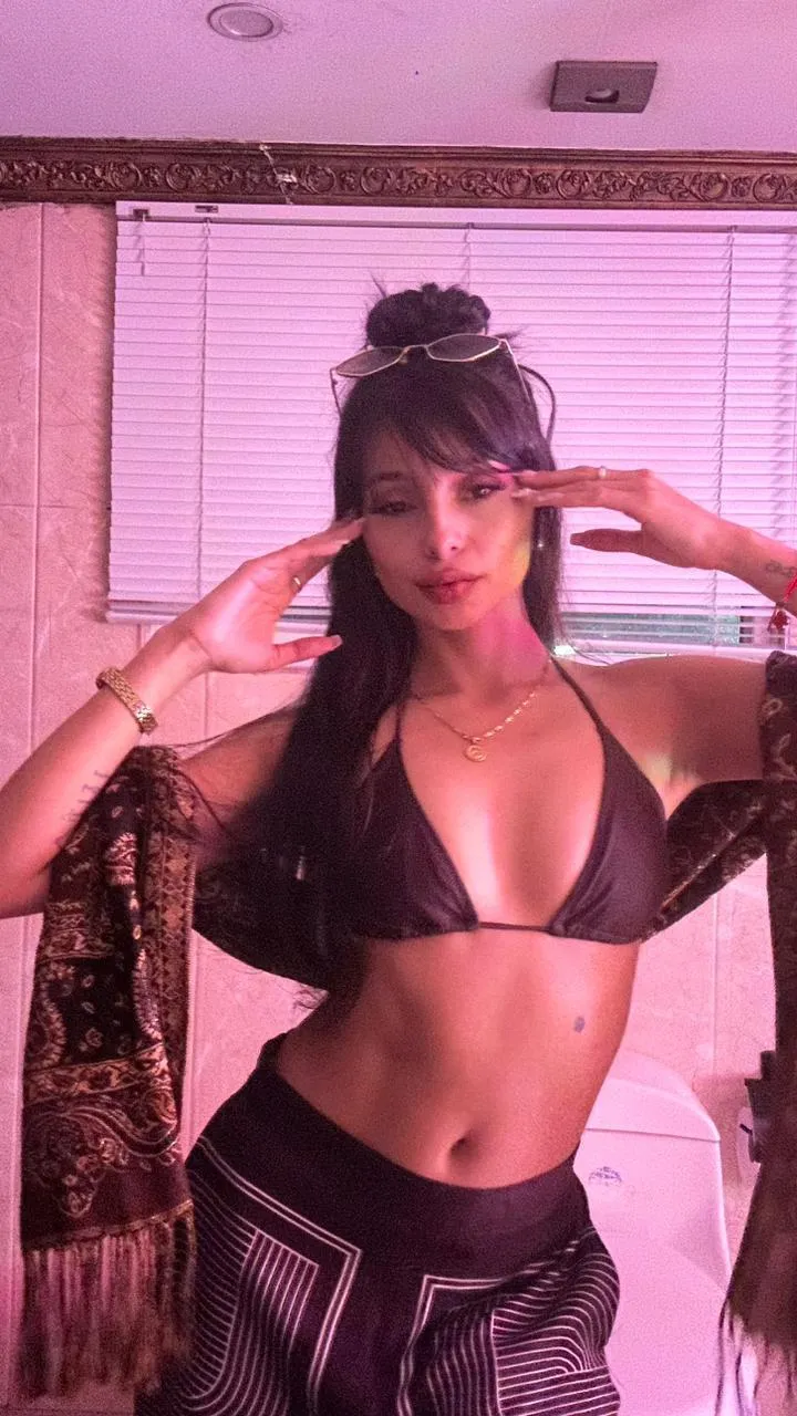 Artist ThaliaColliins Foto 3