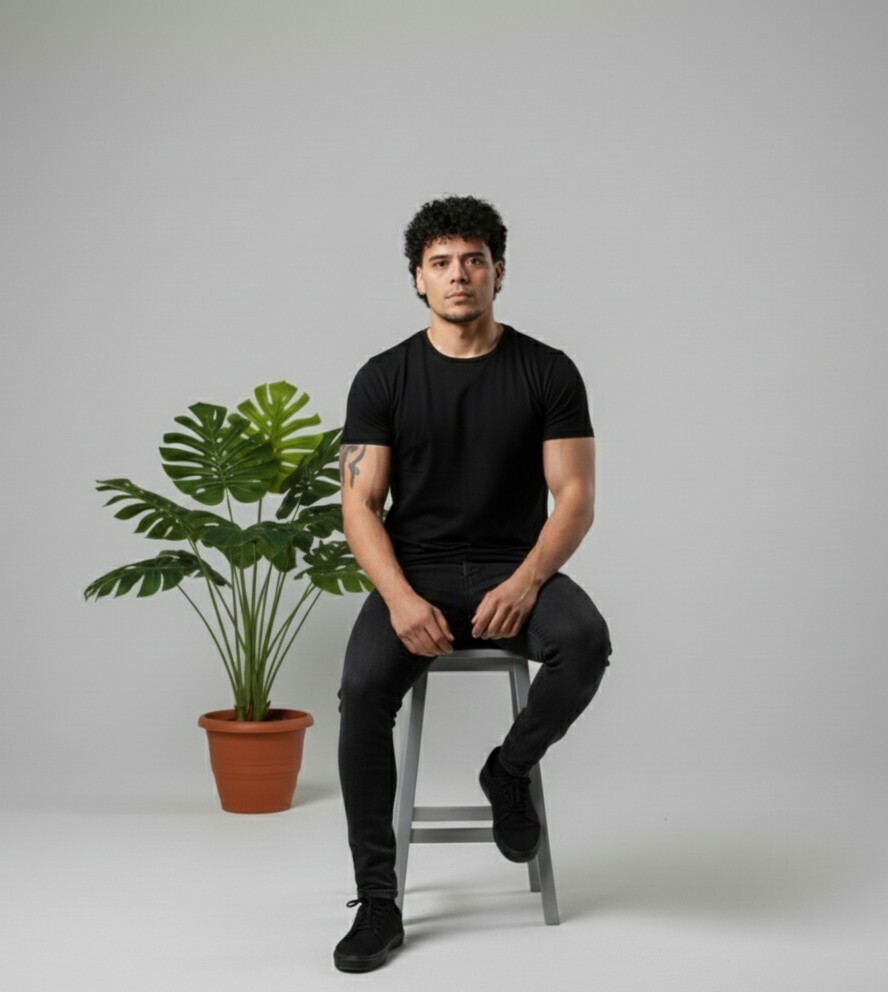 Performer LoganWilliam Photo 8