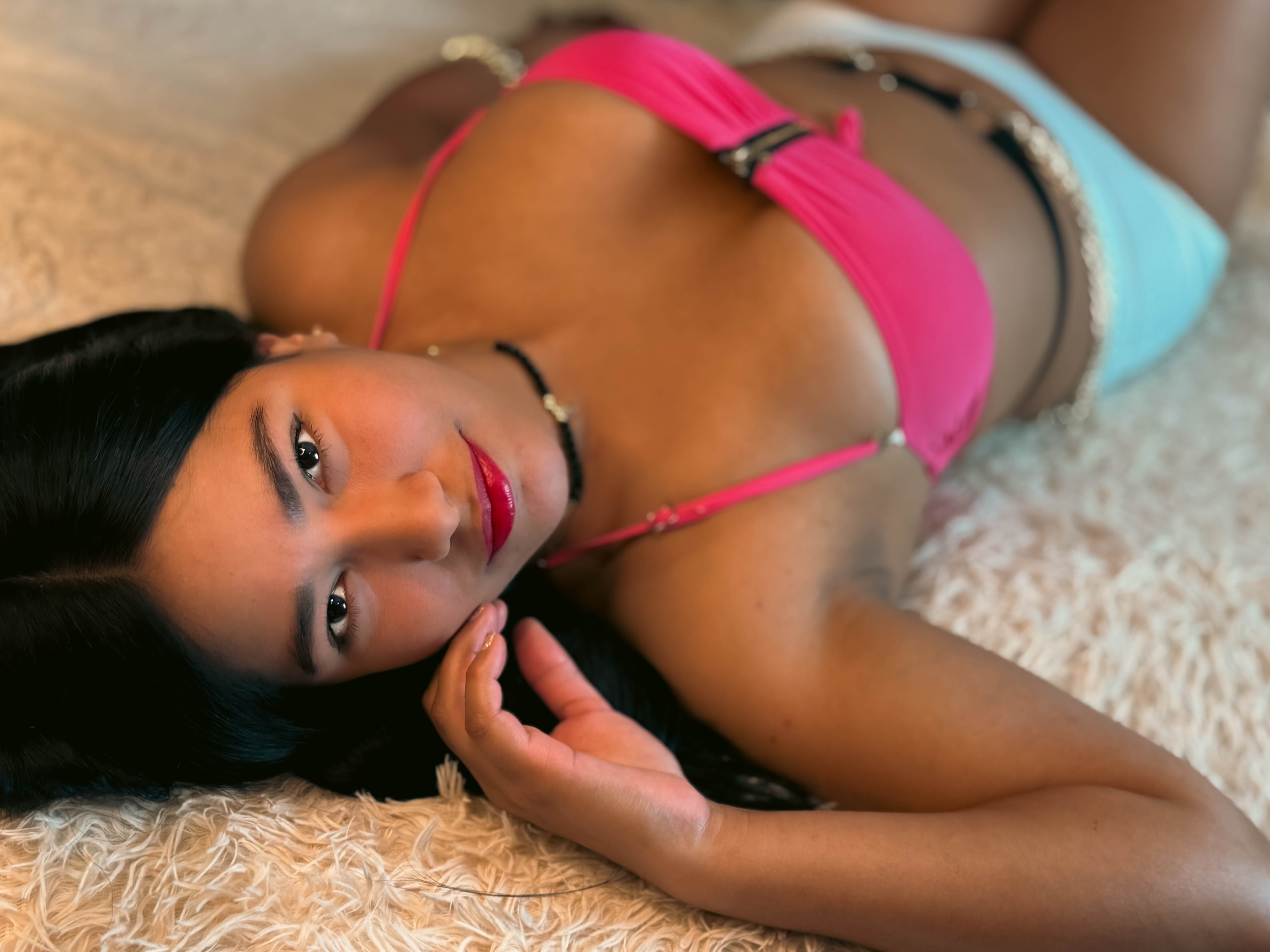 Performer TanisshaGrey Photo 1