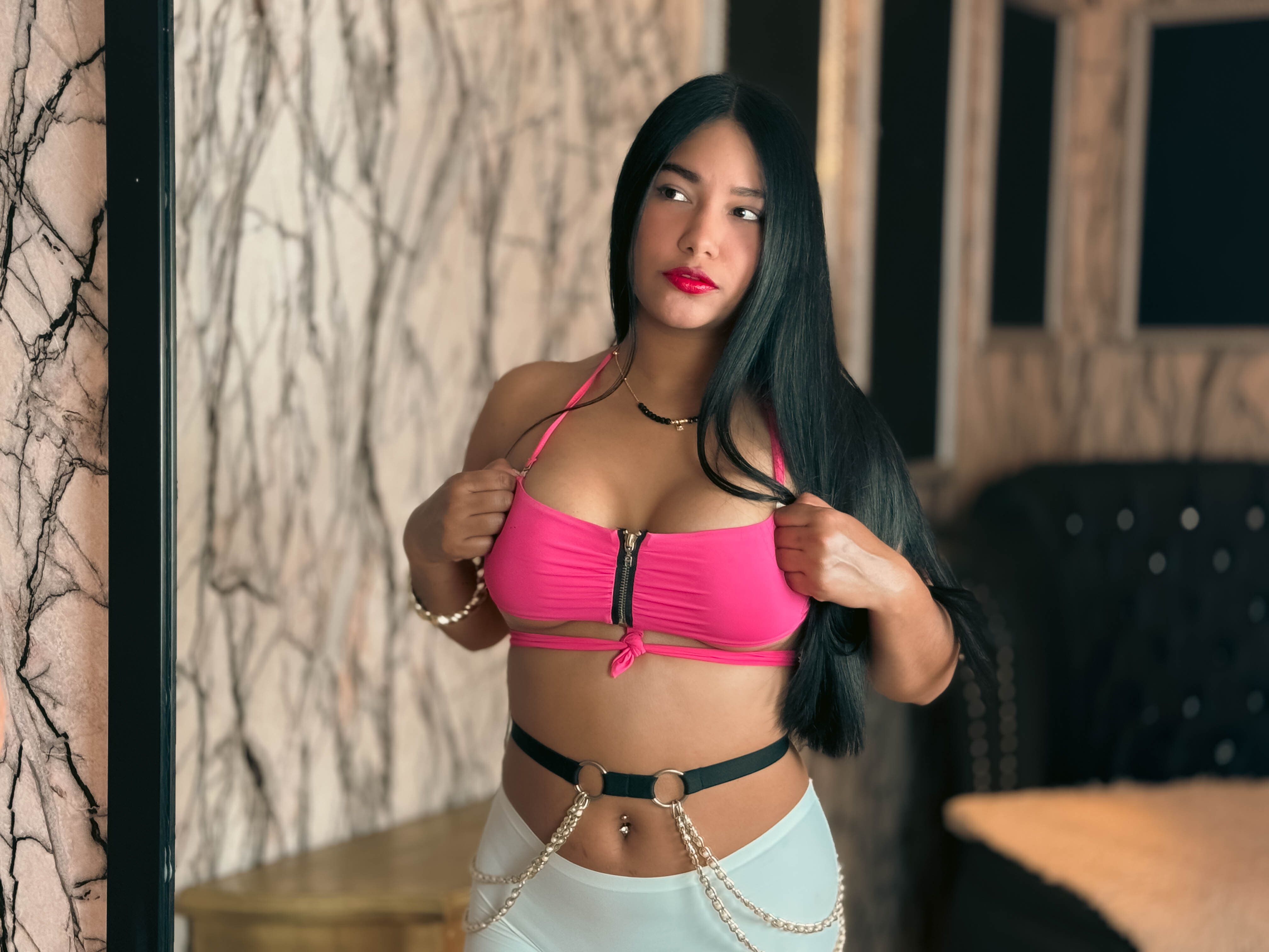 Performer TanisshaGrey Photo 4