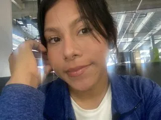 Image de profil du modèle de webcam Carlymon