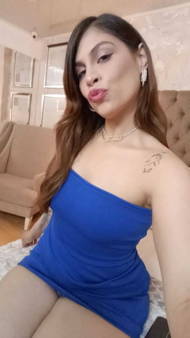 Performer Giovanna_Bloom Photo 8