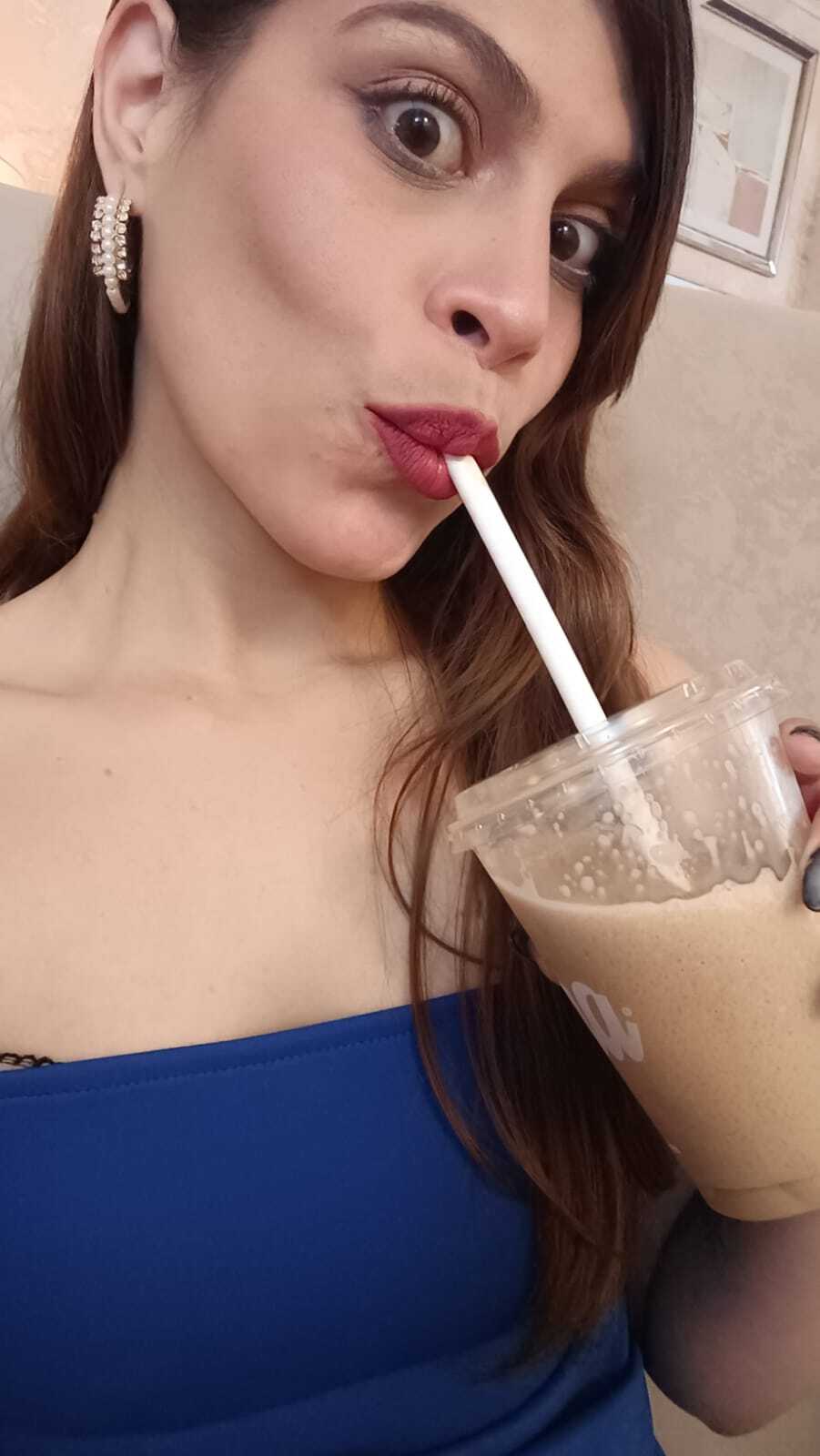 Performer Giovanna_Bloom Photo 4