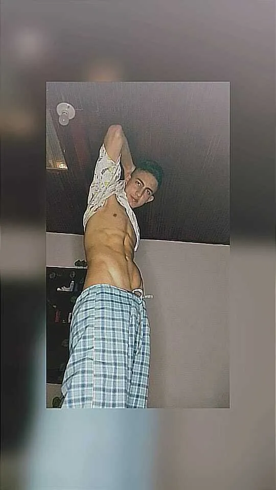 Performer luxuryarleycf Photo 3