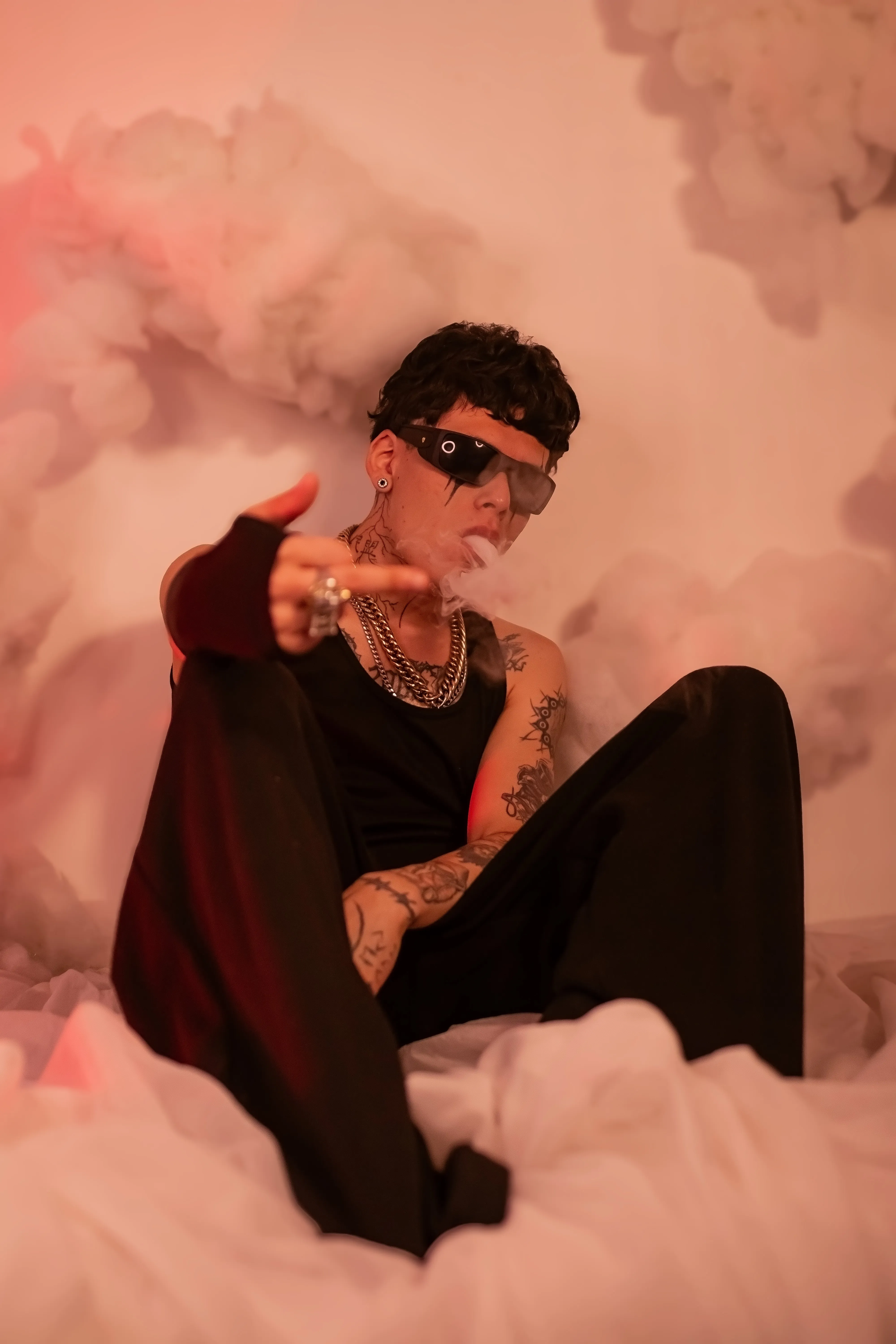 Performer Anhonymus Photo 4