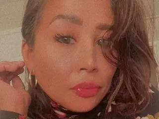 Latinflower415Roses profilbild på webbkameramodell
