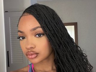 HalleTheStar live cam