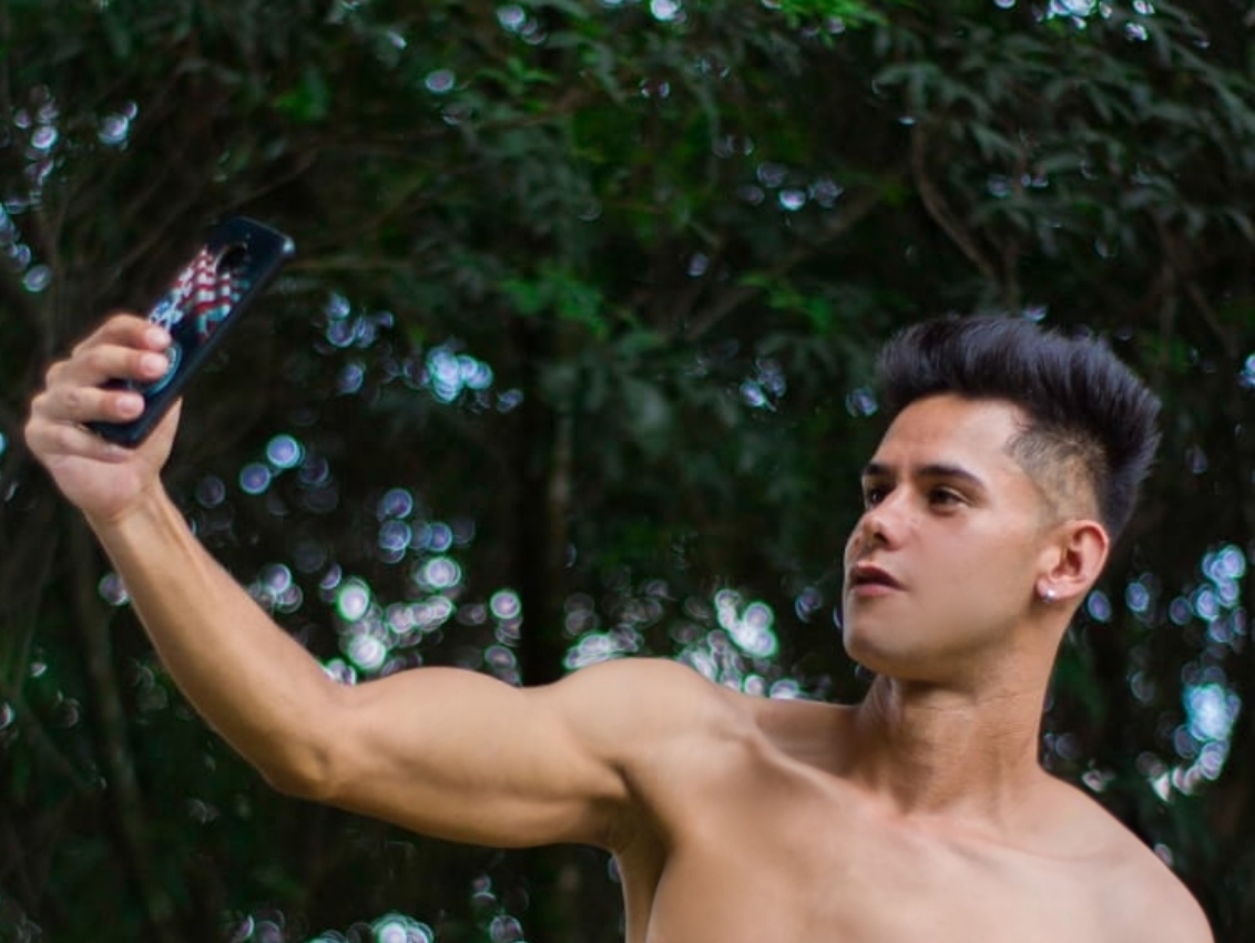 Performer Tavo21 Photo 1