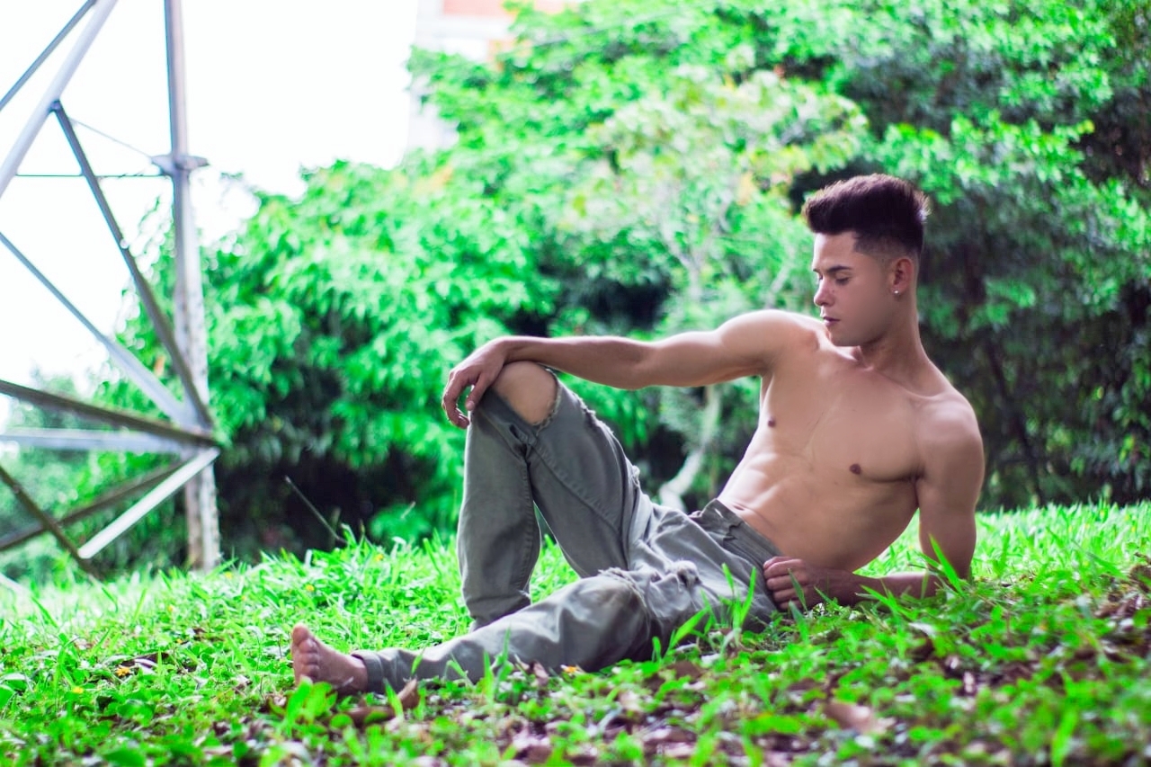 Performer Tavo21 Photo 2