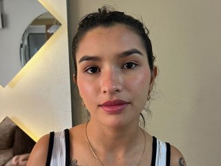 Imagen de perfil de modelo de cámara web de CloeAdamz