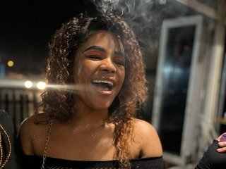 Profilbilde av DojaBooty webkamera modell