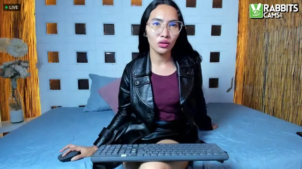 Artist lucyliiuu Video 1