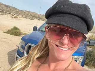 LillyHill cam model profile picture