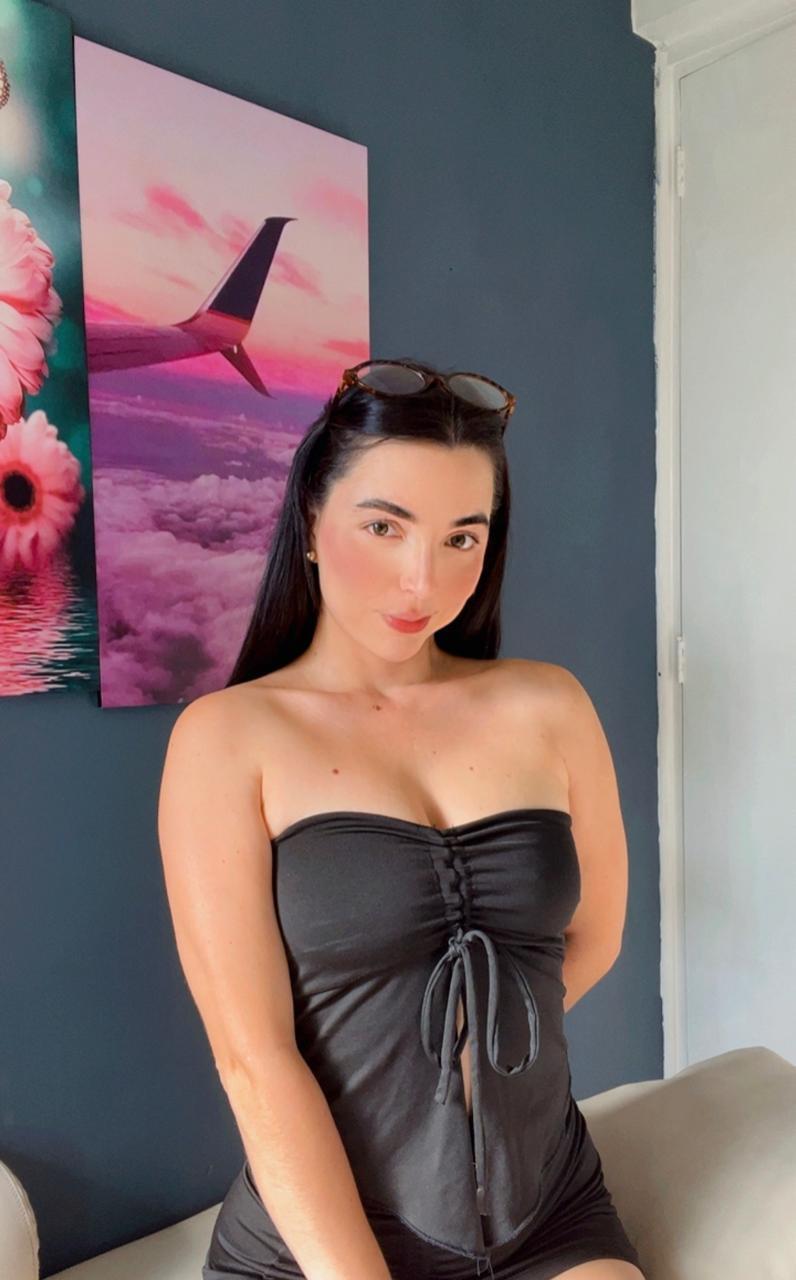 Performer miaBombardi303 Photo 1