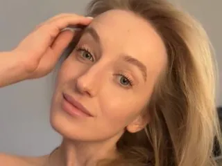 SolaMint profielfoto van cam model