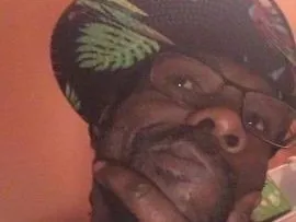 crystalclearstud live cam