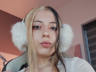 Imagen de perfil de modelo de cámara web de MIABUNNIE