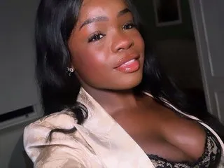 LovelyMonicax immagine del profilo del modello di cam