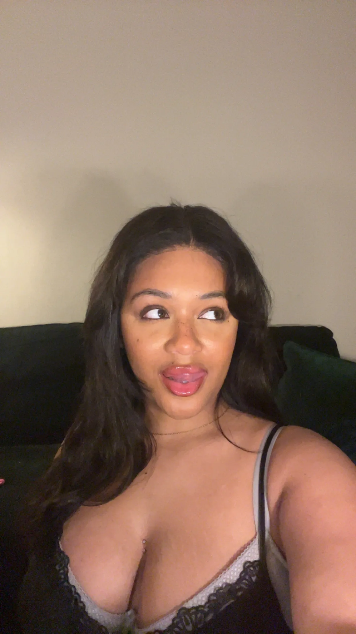 Performer Hazelvalentine Photo 1