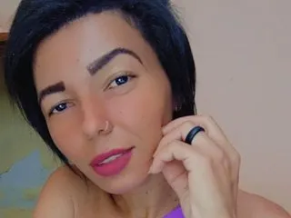 Luany immagine del profilo del modello di cam