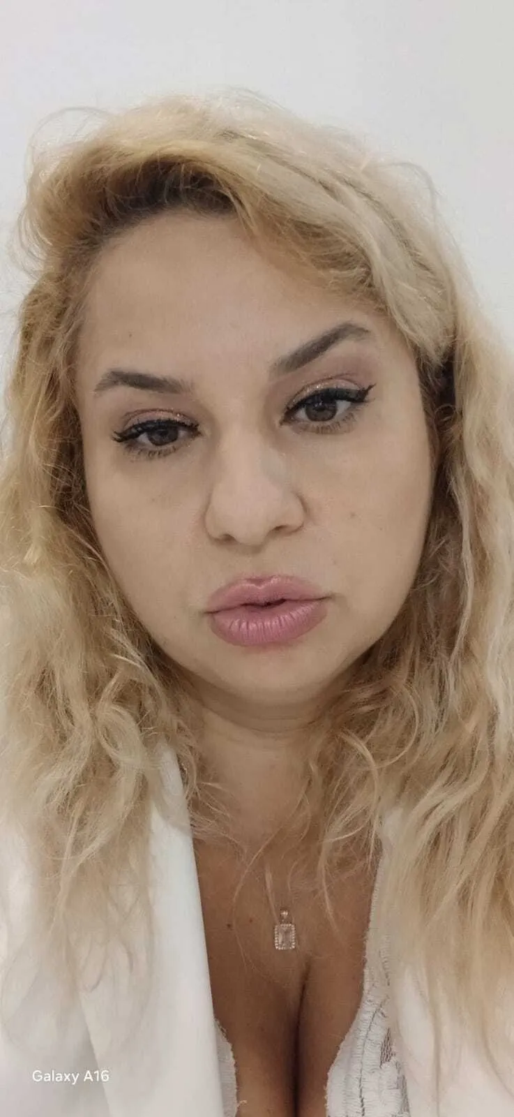 Performer BelleInna Photo 5