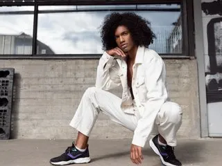 SwitchLioBBC profilbild på webbkameramodell