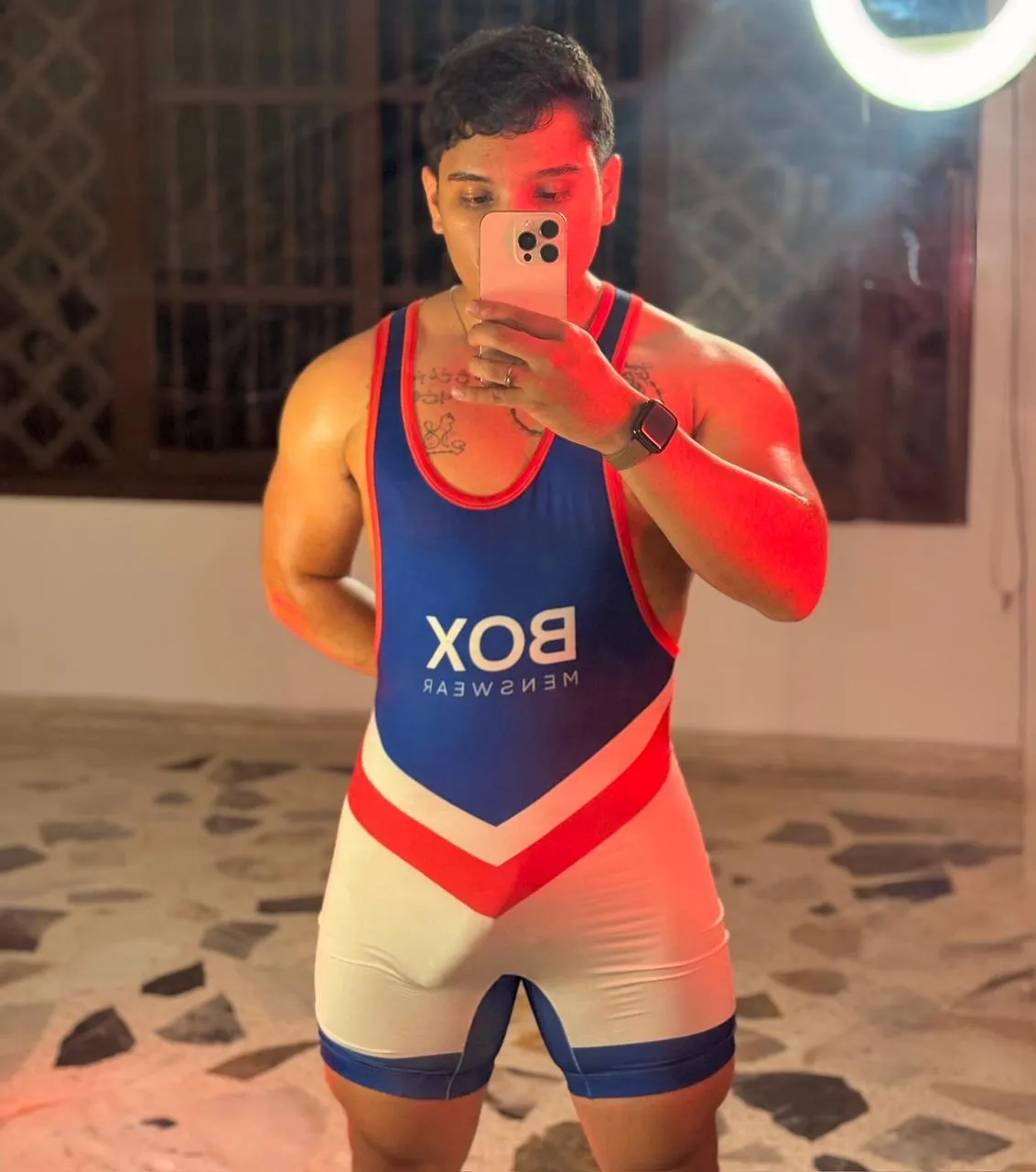 Performer RaymondMorri Photo 7