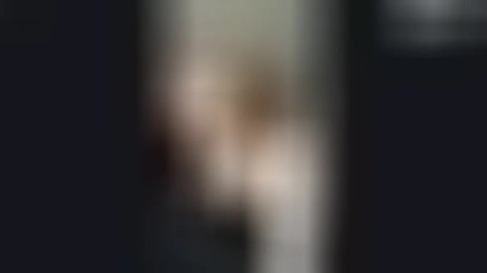 Interprete Peachy_English_Blond Video 1