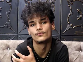 Image de profil du modèle de webcam KevinSpice