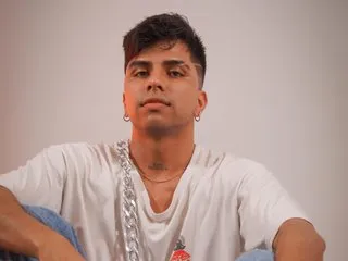 Imagen de perfil de modelo de cámara web de SebasAllen