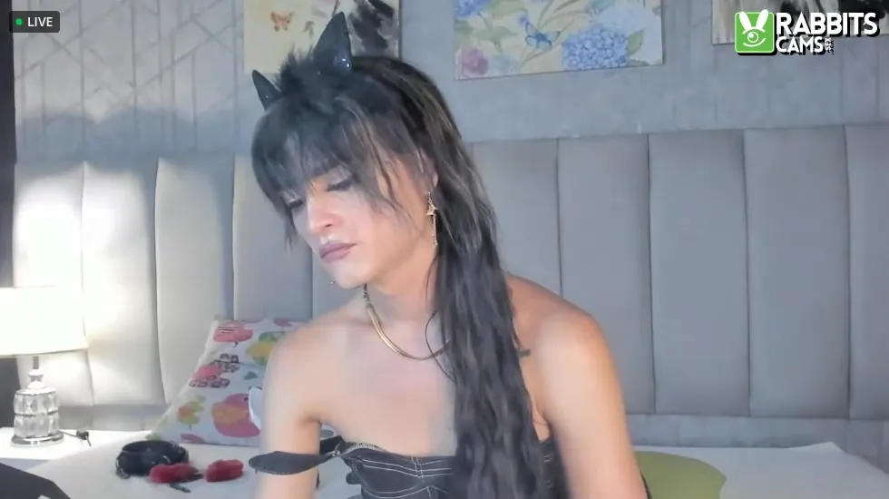 Performer SaraaNova Video 1