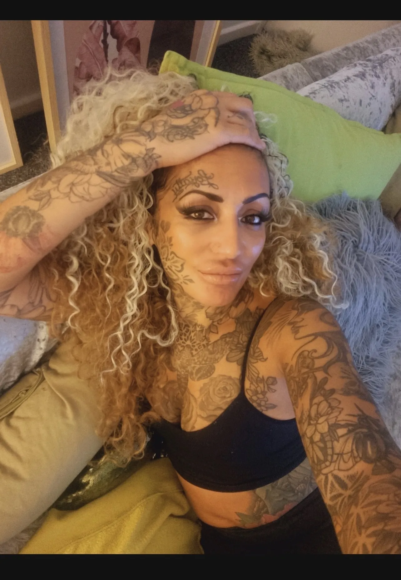 Interprète BadassBabexo Photo 4