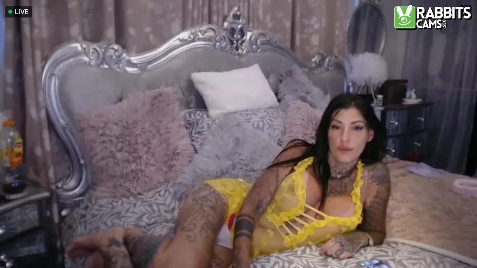 Interprète TattooBabeHarleyX Vidéo 1