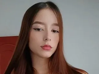 Imagen de perfil de modelo de cámara web de ElyraBloom
